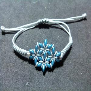 Macrame bracelet with superduos and rings